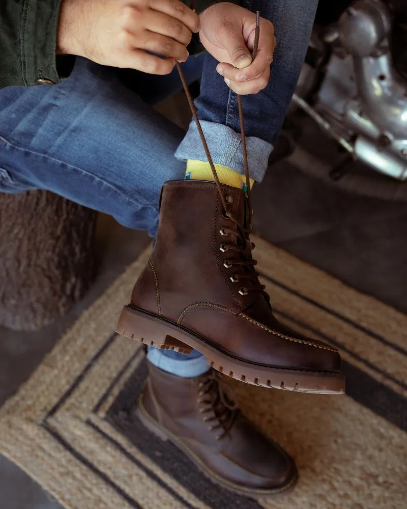 boots moc-toe mocha
