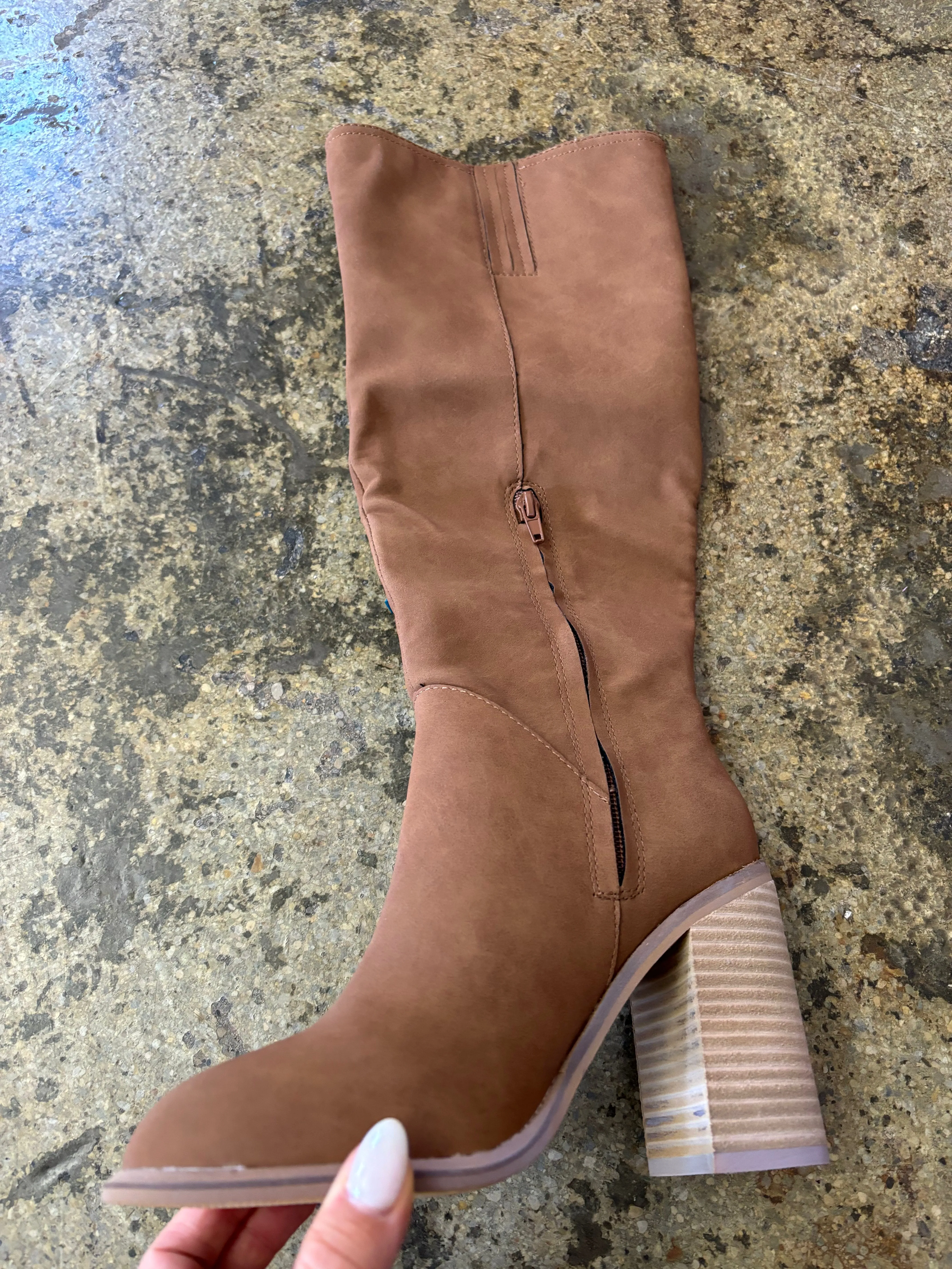 Glamour Stride Heeled Boots