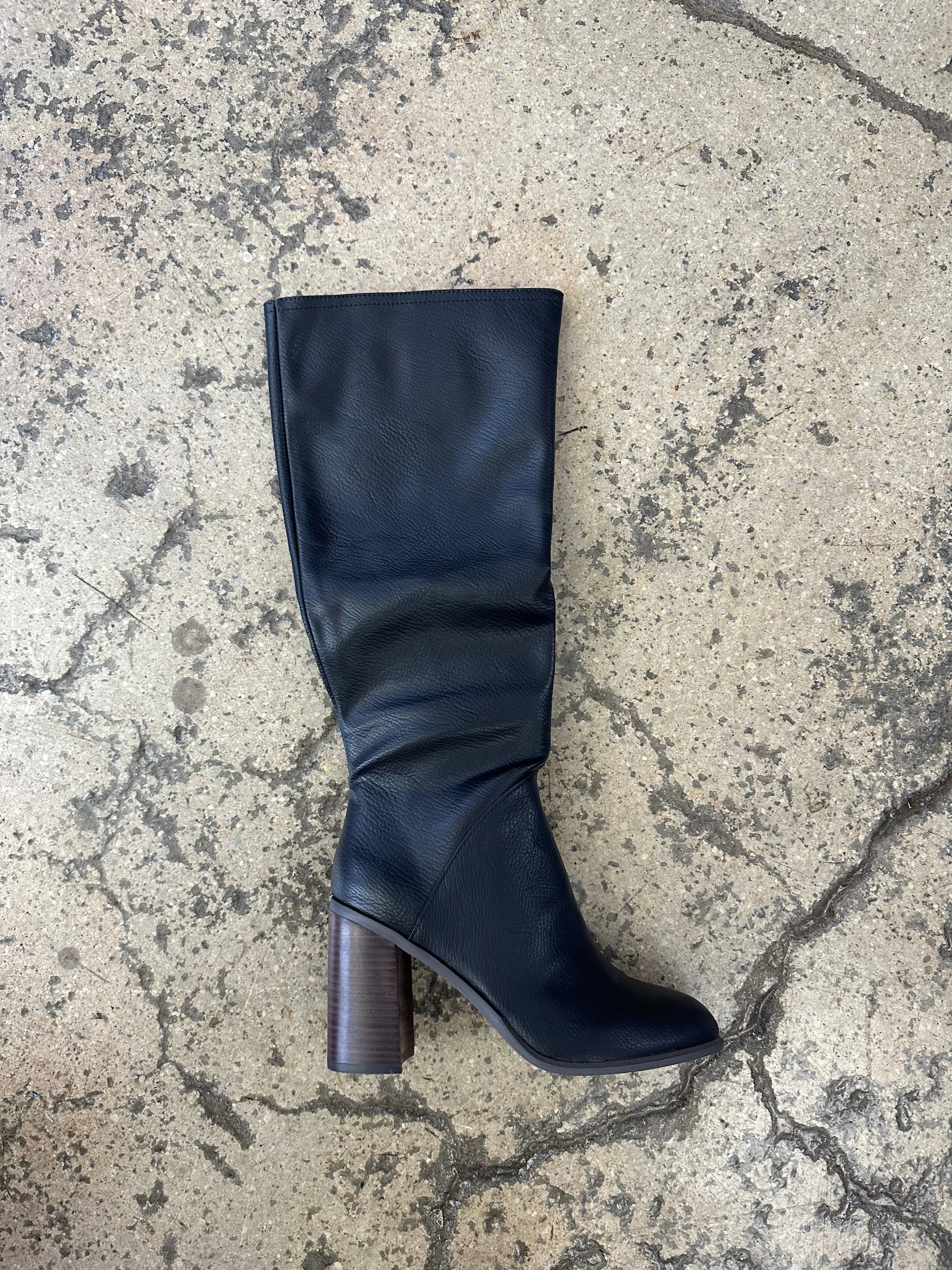 Glamour Stride Heeled Boots
