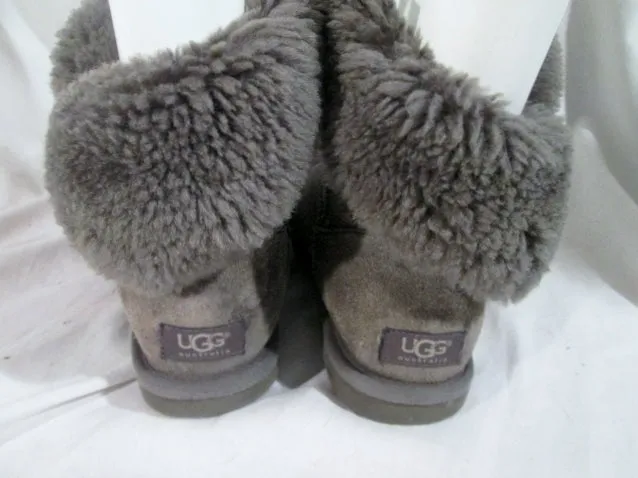 Womens UGG AUSTRALIA 5803 BAILEY BUTTON Suede Winter BOOTS Shoe GRAY 8 Snow