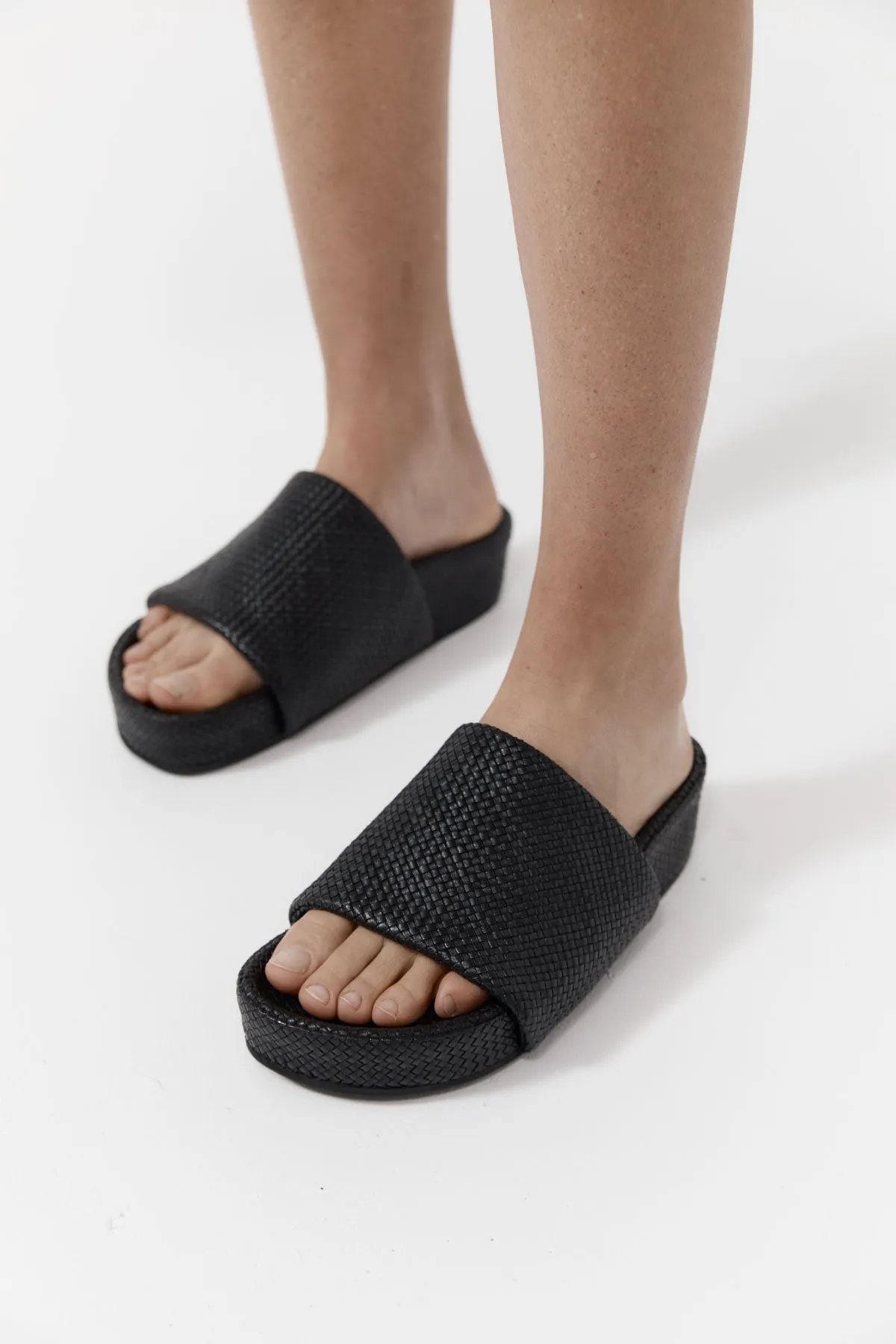 Woven Everyday Flatform Slide - Black