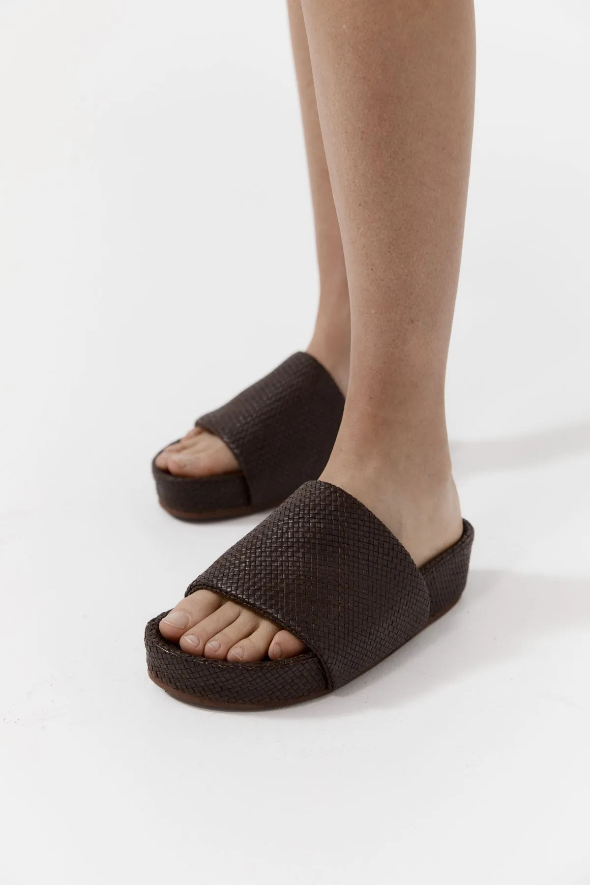 Woven Everyday Flatform Slide - Chocolate